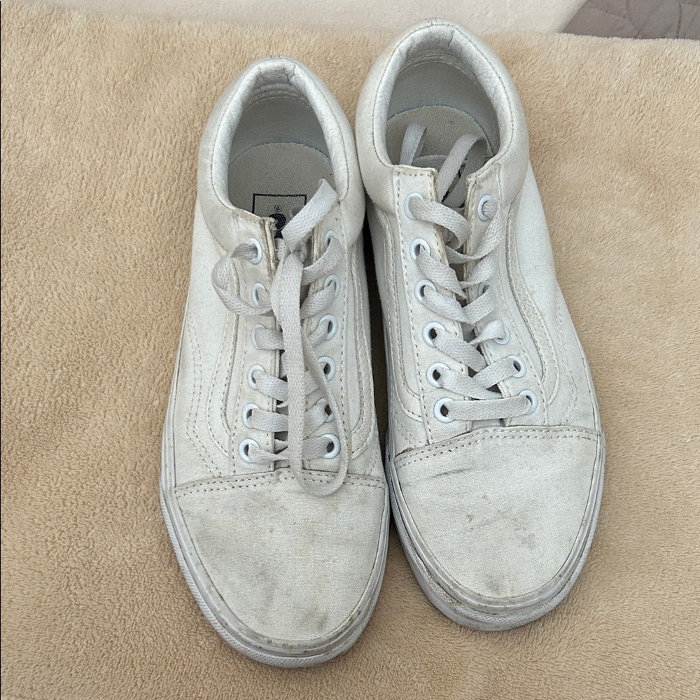 Old School White Classic Vans